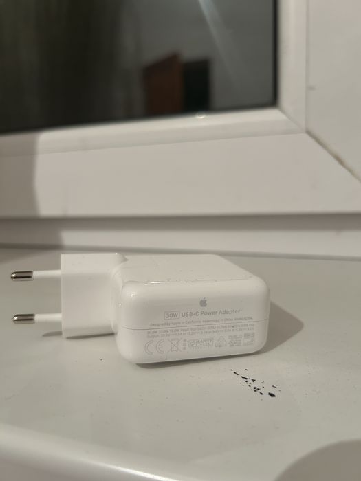 Macbook adapter 30w оригинал
