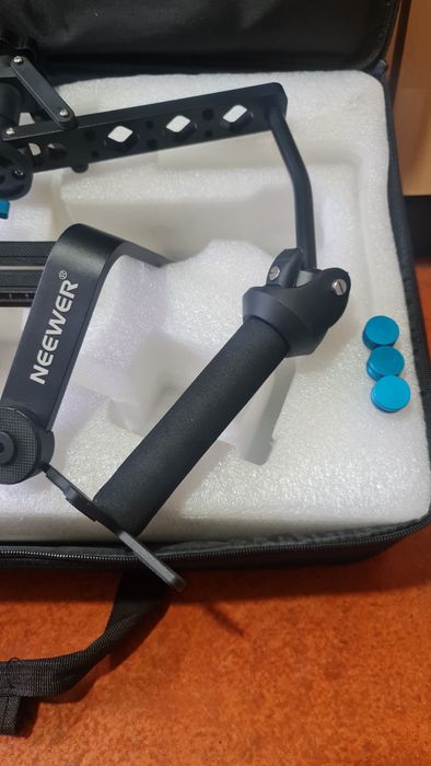 Stabilizator mecanic portabil Neewer