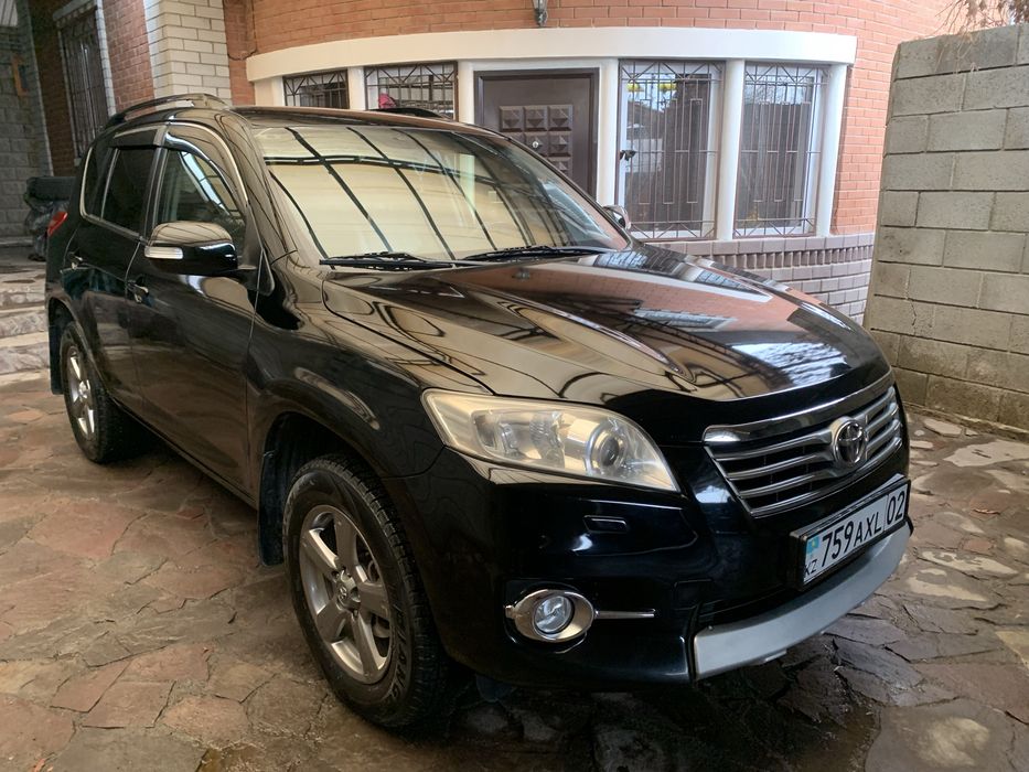 Продам toyota rav4