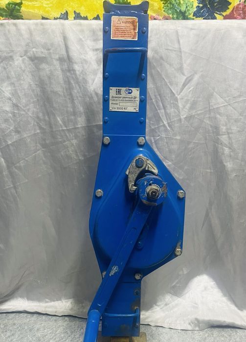 Продам домкрат реечный 3 т