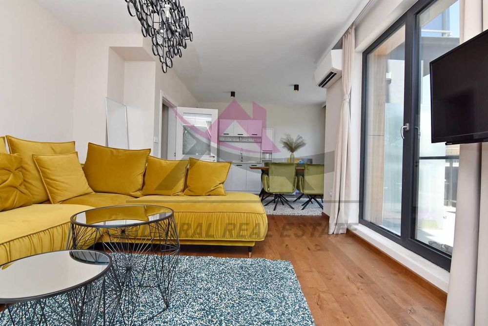 Продава се Двустаен апартамент в Варна, Център - 89 кв.м за 4472 €/кв.м - Снимка #3