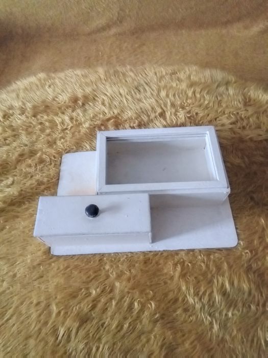 Ретро аптечка стара