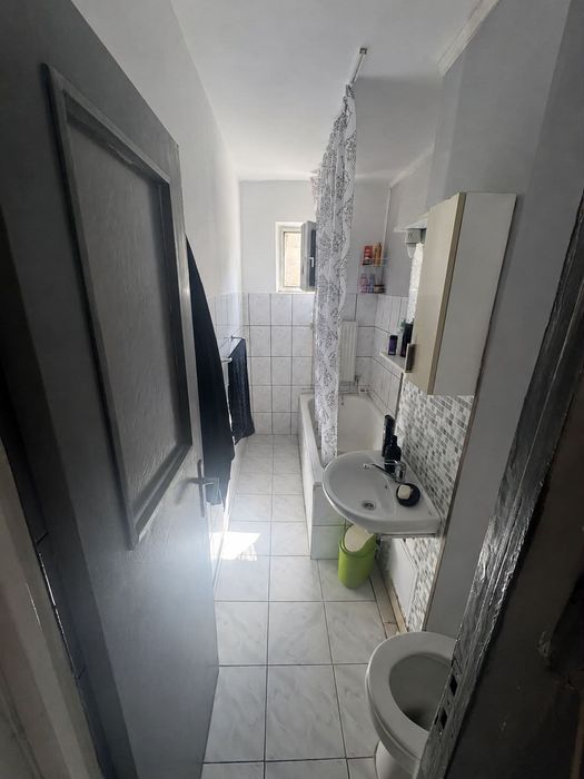 Închiriez apartament 2 camere