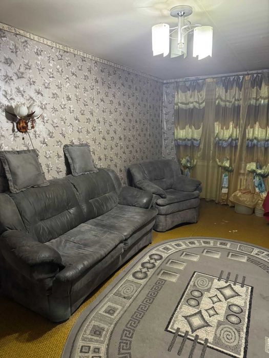 Продается 2-х ком квартира в 10 мкрн, 8,5 мил!