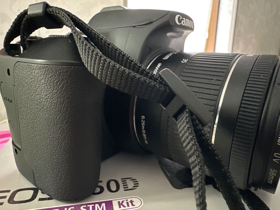 Техника,видеокамера EOS 250D CANON