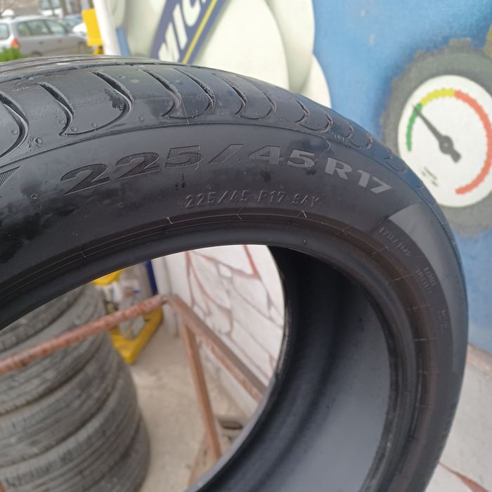 225 45 17 Pirelli 2бр летни дот 22