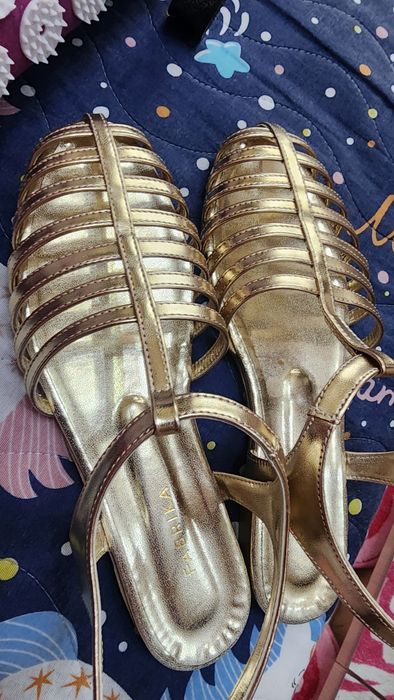 Босоножки 39 рр Турция Fabrika одеты пару раз