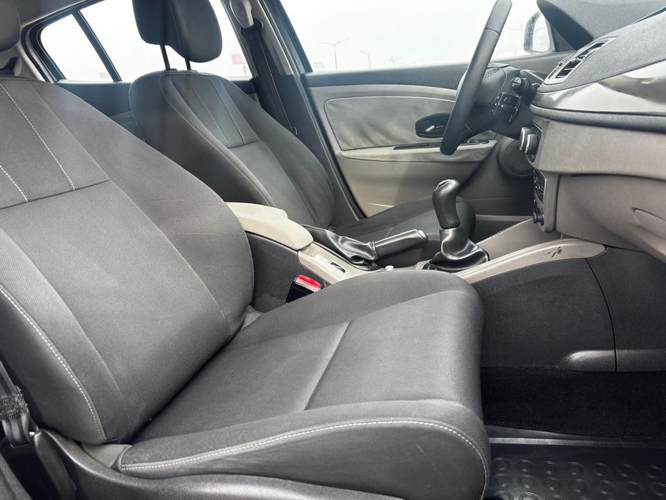 Renault Megane Renault Megane 2011,euro 5,motor 1.5 Diesel,Navigatie Tomtom 3D