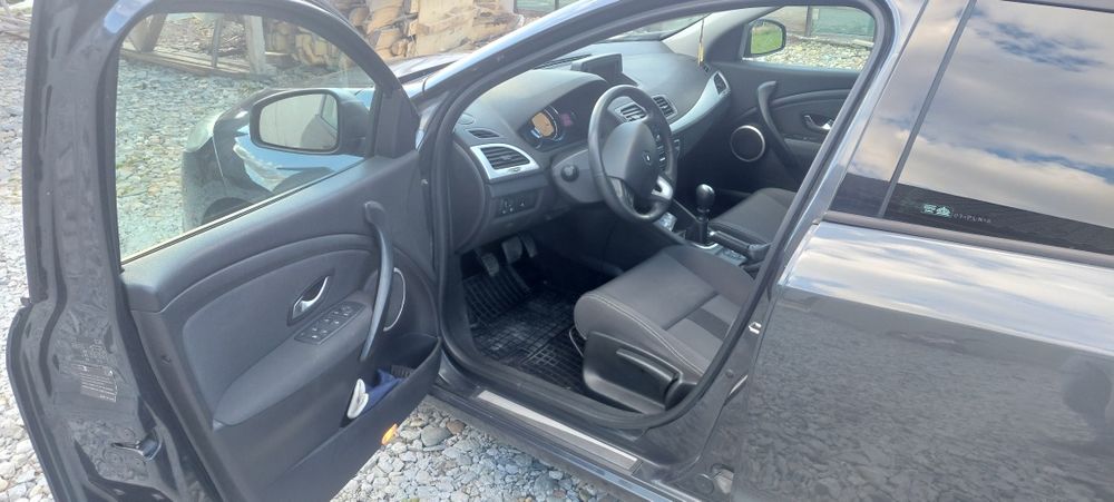 RENAULT Megane 2011 — imagine 4