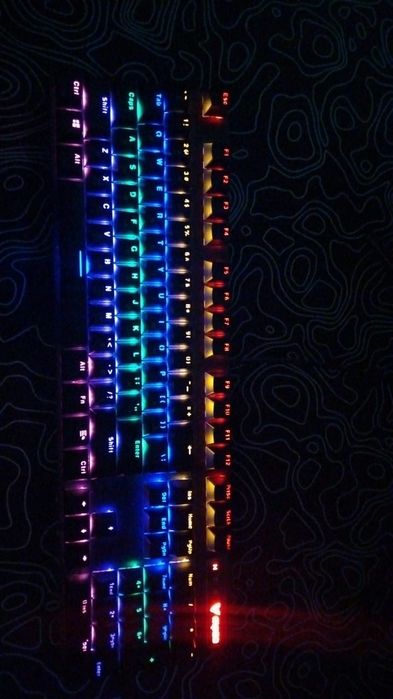 Продам клавиатуру механическую