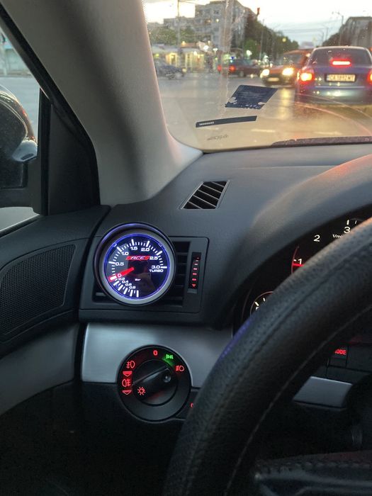 BMW E46 E39 E60 E61 E90 E91 E92 стойка буустметър духалка парно решетк