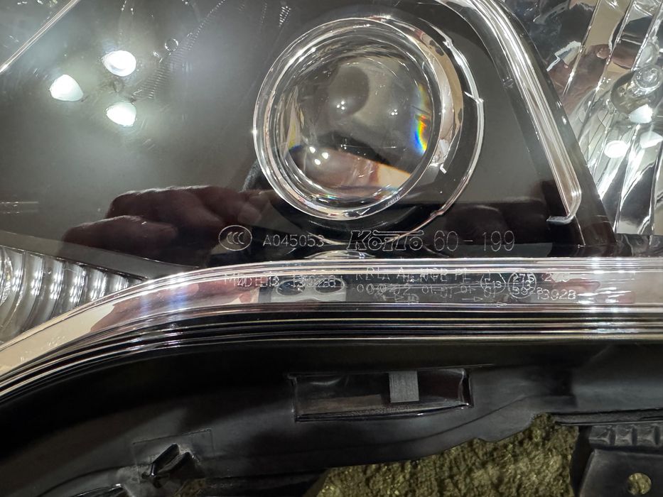 Продам фары на 155 прада