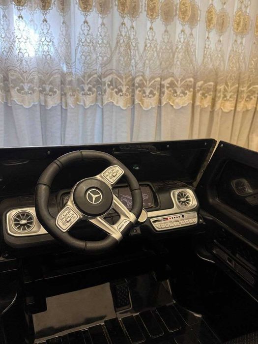 Bolalar uchun Mercedes-Benz Moshinasi holati yaxshi ko'p xaydalmagan
