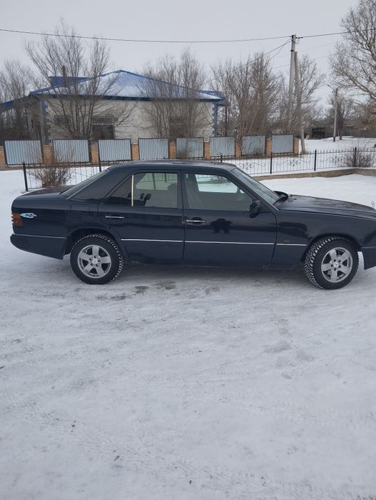 Продам Mercedes 124 кузов