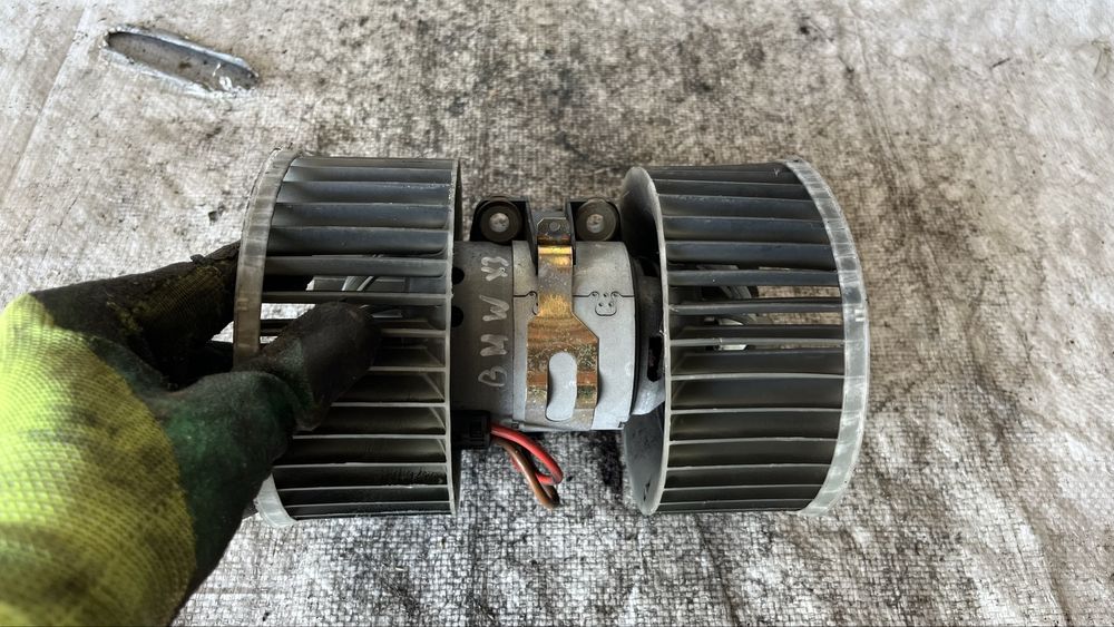 BMW X3 E83 мотор вентилатор парно