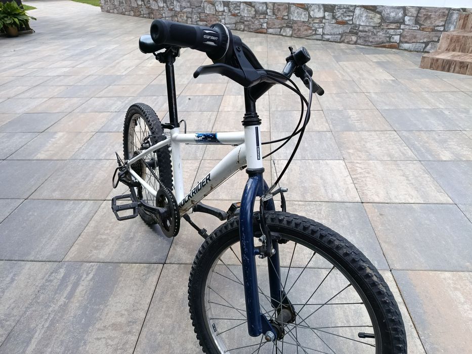 Vând bicicleta fără suspensi