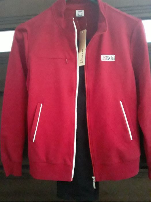 Спортивный костюс