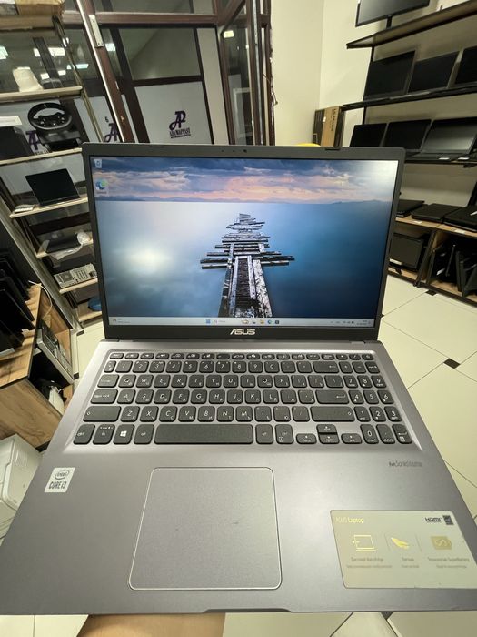 Ноутбук Asus i3-10/RAM8/SSD512/UHD Graphics