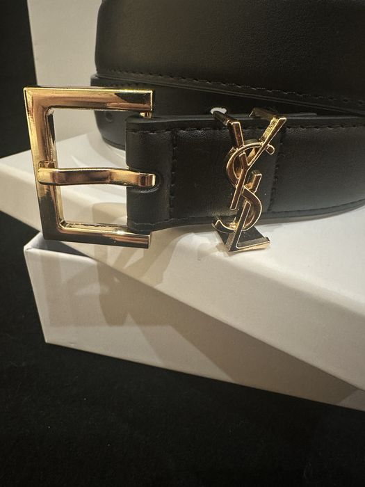 Дамски черен кожен колан YSL