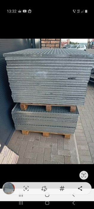 Trepte zincate la diferite dimensiuni debitam la dimensiunea dorită de
