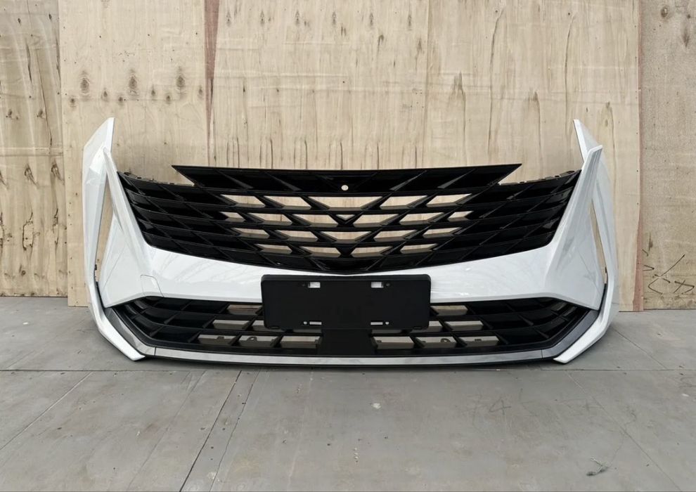 Бампер передний Geely Atlas