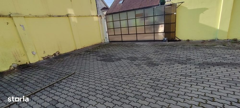 De vanzare spatiu birouri + comercial - ARAD