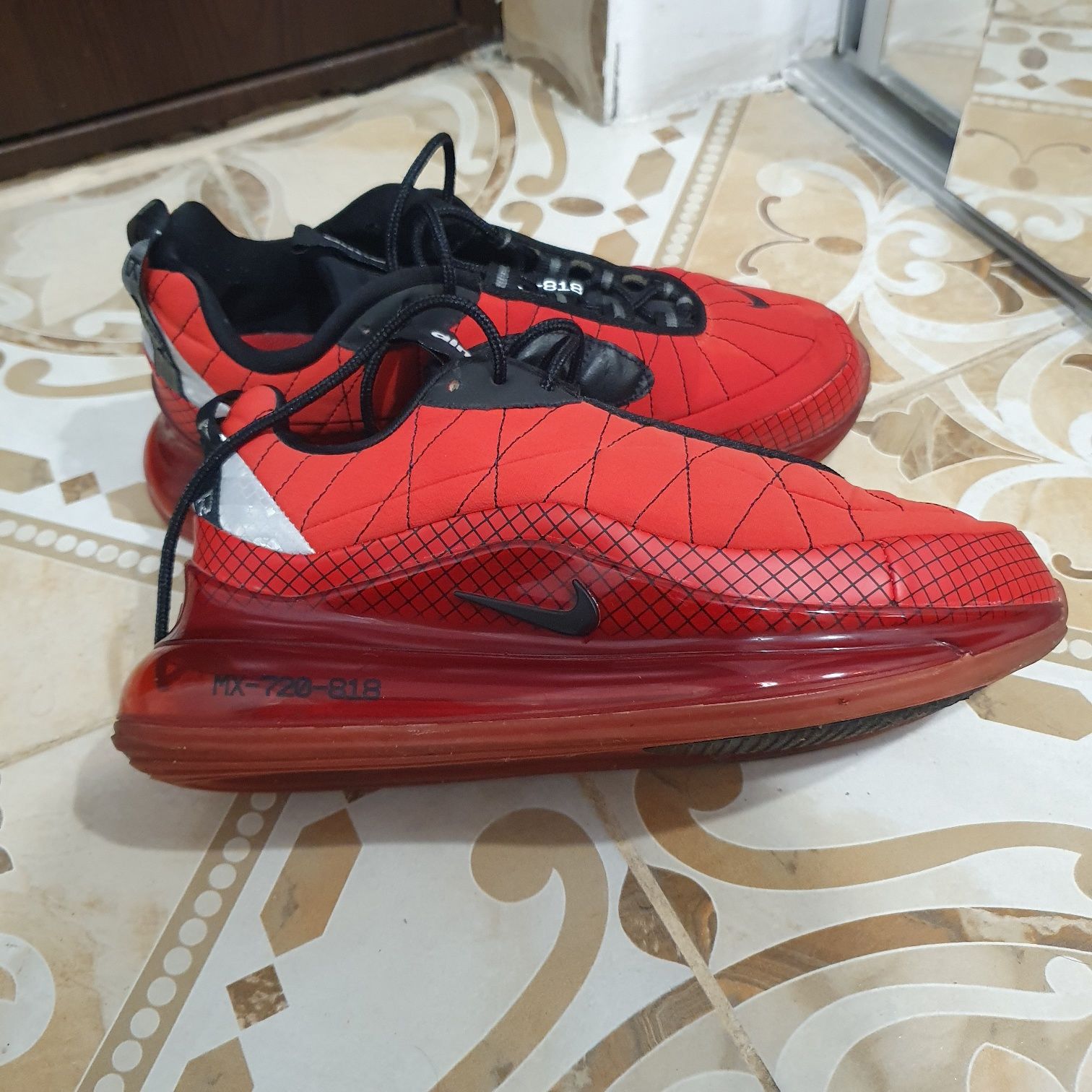 Nike red hot sale 720