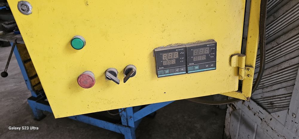 Дозатор. Салидол ва литол куйилган.