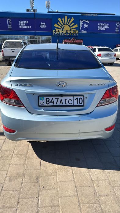 Продам хендай акцент 2011 года