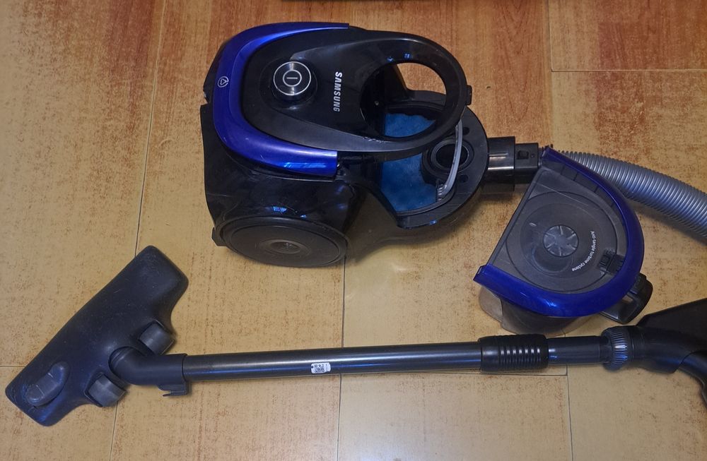 Пылесос Самсунг в хорошем состоянии