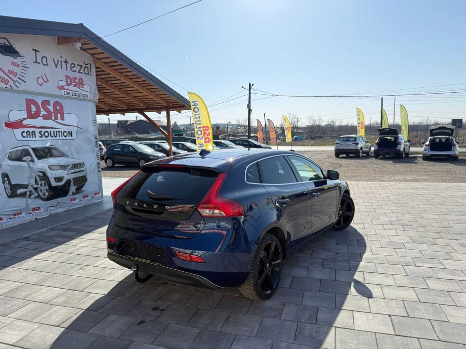 Volvo V40 Ocean Race 2016 - 2.0 diesel - 7490e