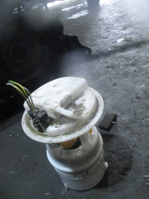 Pompa benzina rezervor CITROEN C4 PEUGEOT 307 motor 1,4 si 1,6 benzina