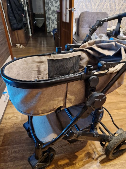 Продам детскую коляску