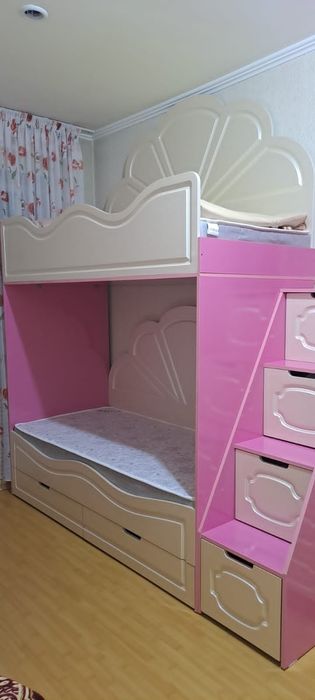 Шкаф в хорошим состоянии