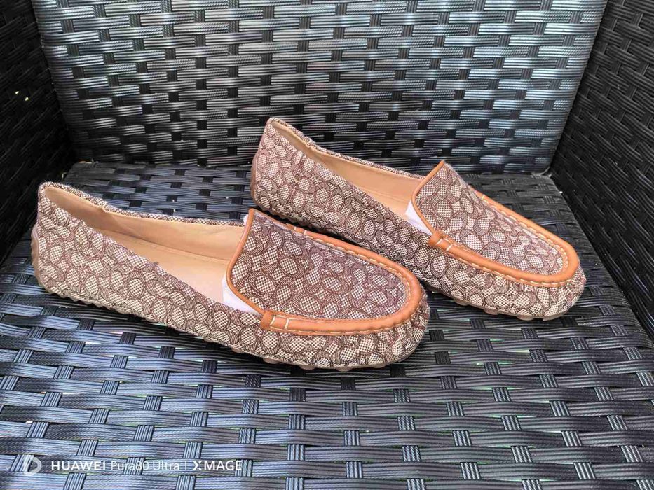 Coach Ronnie Signature Textile Jacquard лоуфъри