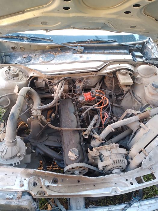 Запчастга сотилади Ауди 100