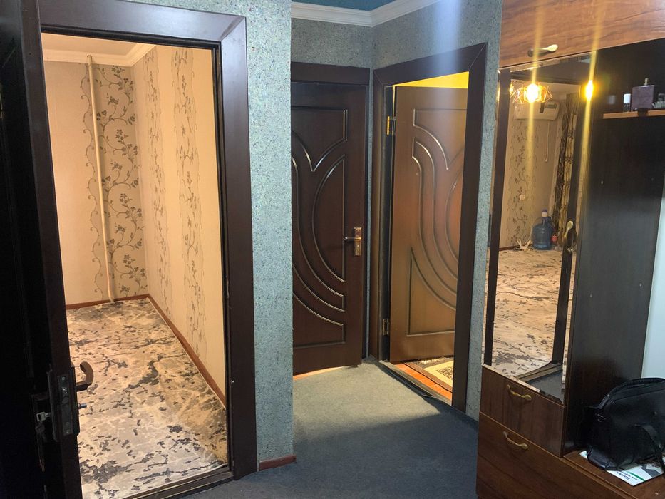 3/5/5 Мирабадский р-н, 65м2 не торцевая