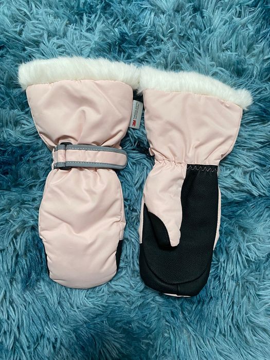 Лот за момиче . Ново тениска суитчър LC Waikiki. Рокля ръкавици  H&M.