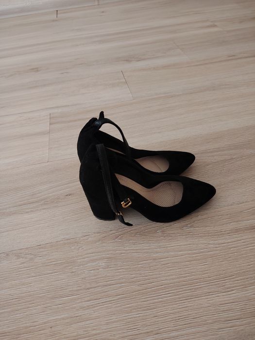 Все по 2000 тенге