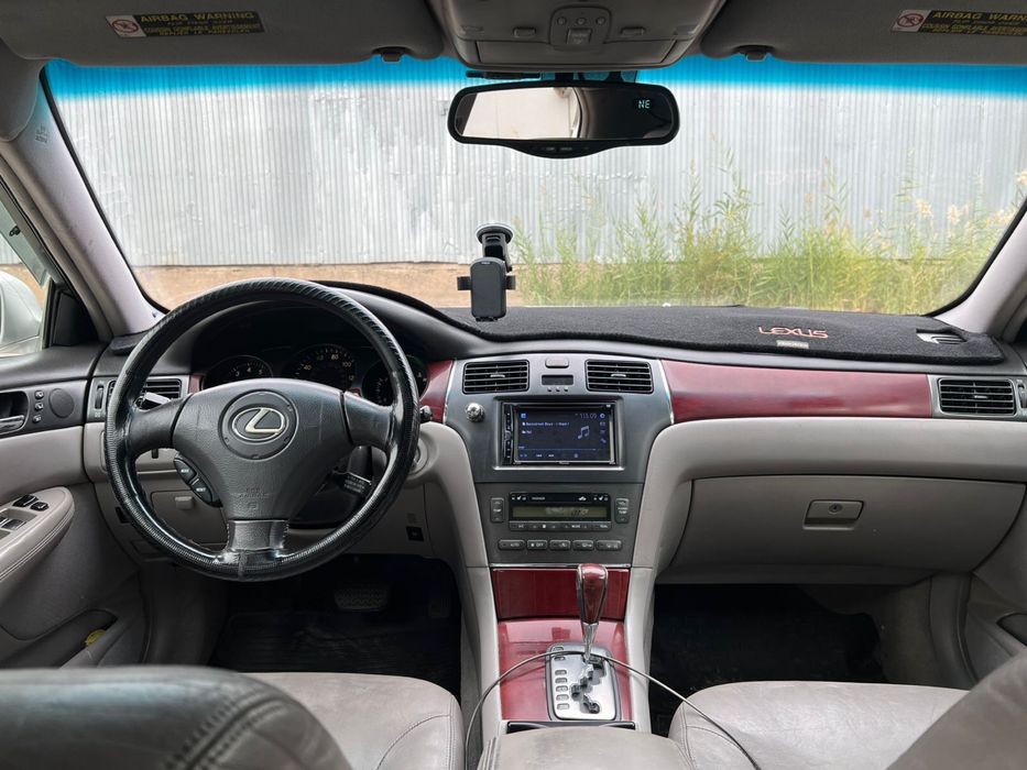 Продается Lexus es 300