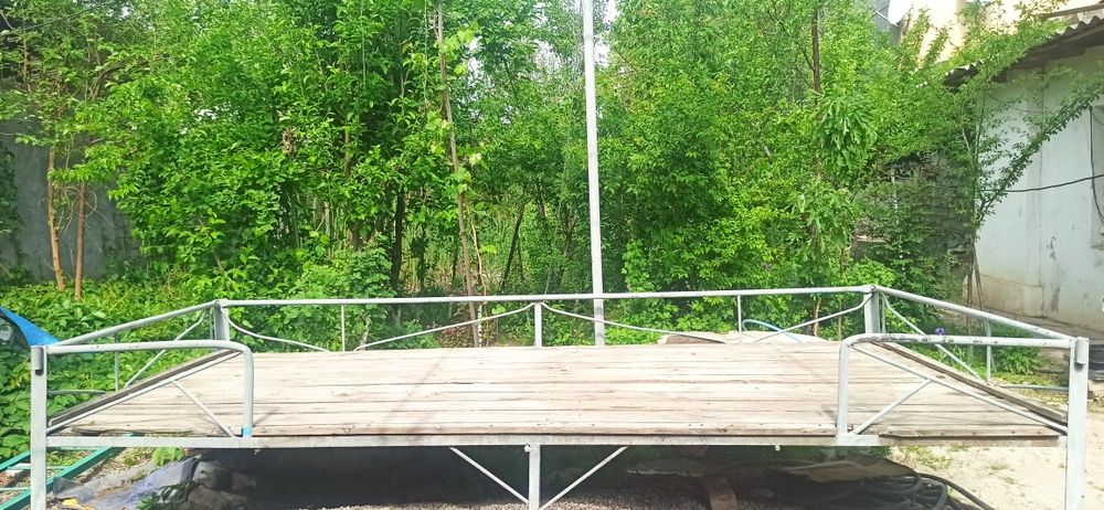 Тошкент тумани  ер уйи бн  6.65 сотик яримга булиб хам сотилади