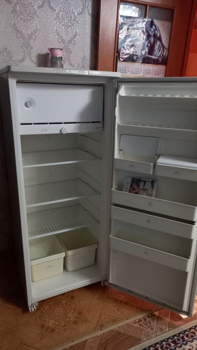 Продам холодильник