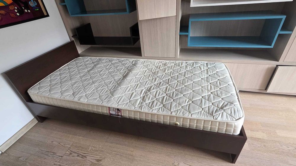 Pat 1 persoana cu saltea