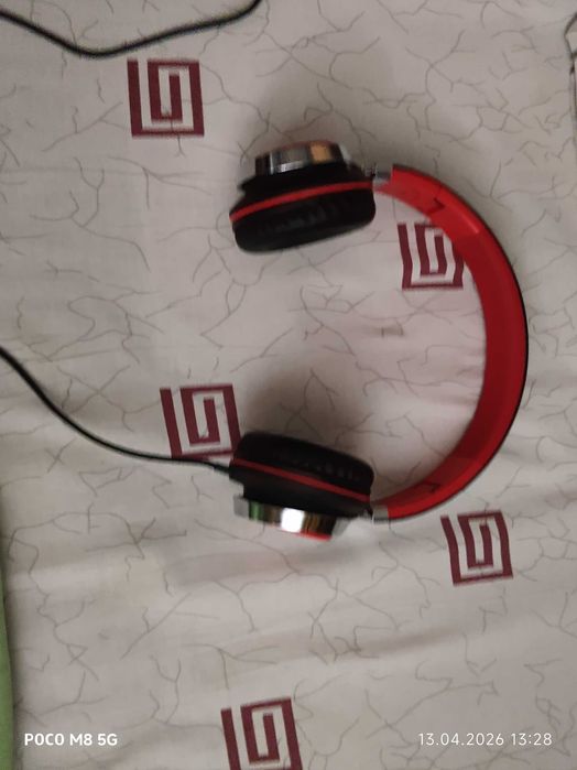 Наушники хорошиее