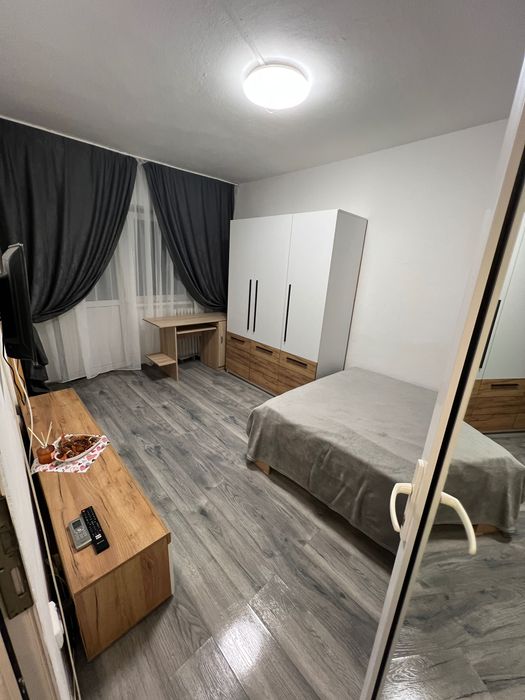 Închiriez garsonieră