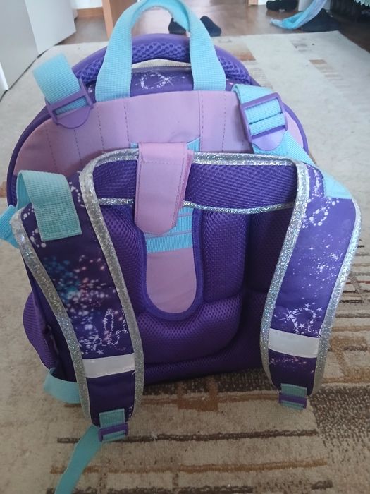 Рюкзак отличный для девочки