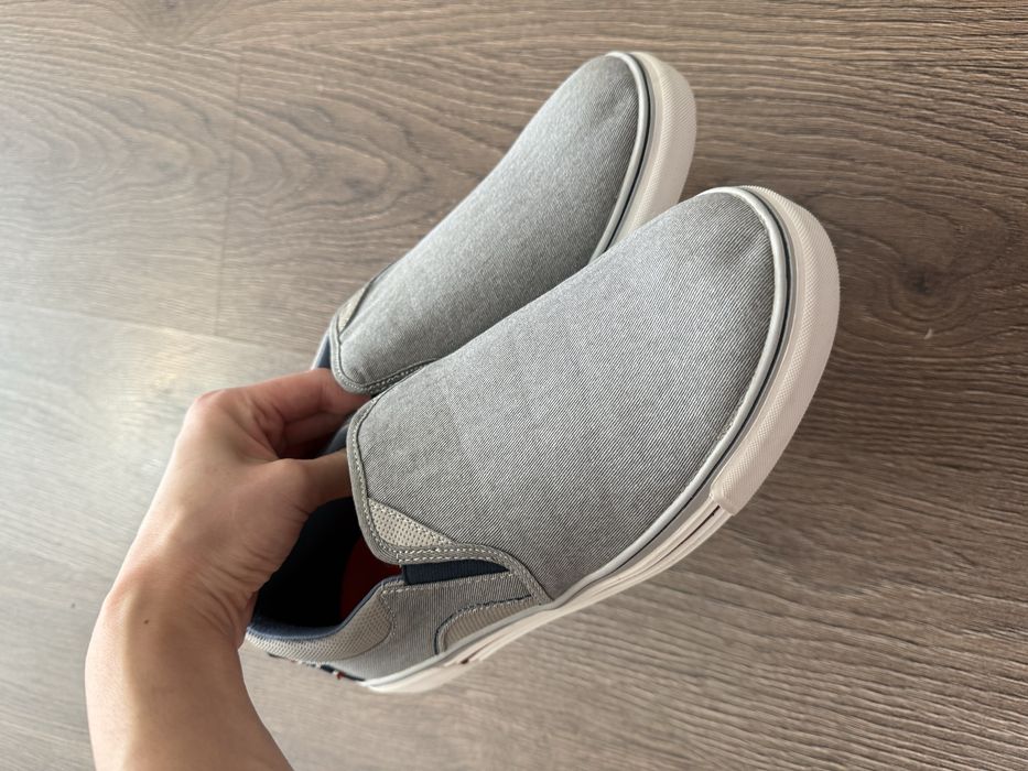 Обувь макасы 39 размер серого цвета