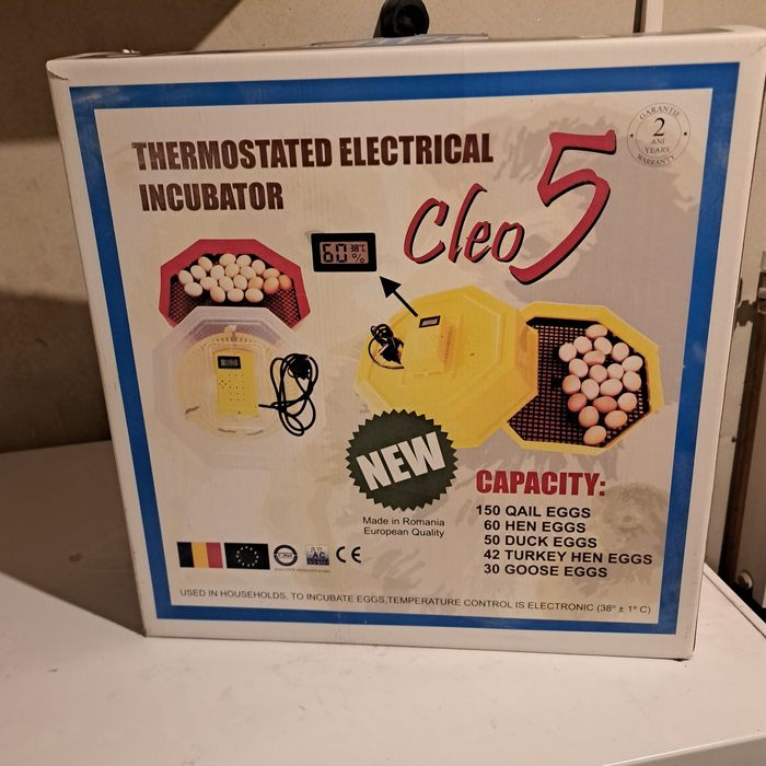 Vand incubator de oua