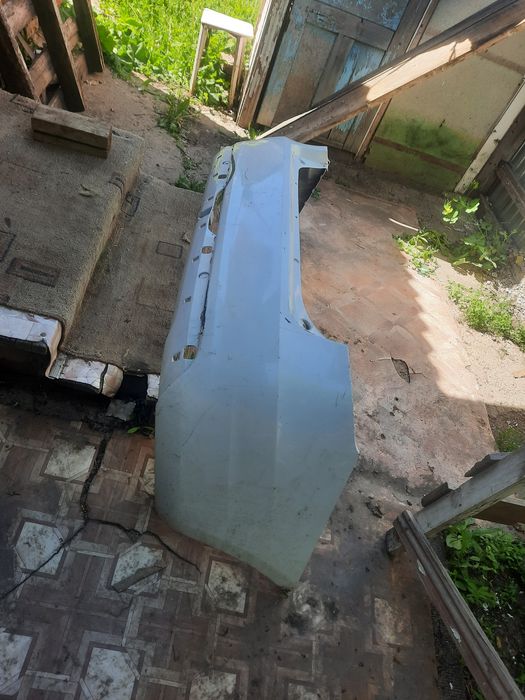 Продам бампера оригинал .