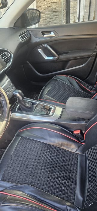 Пефо 308 t9 bluehdi автоматик  2015.модил  150.кс  на 240000км .леални